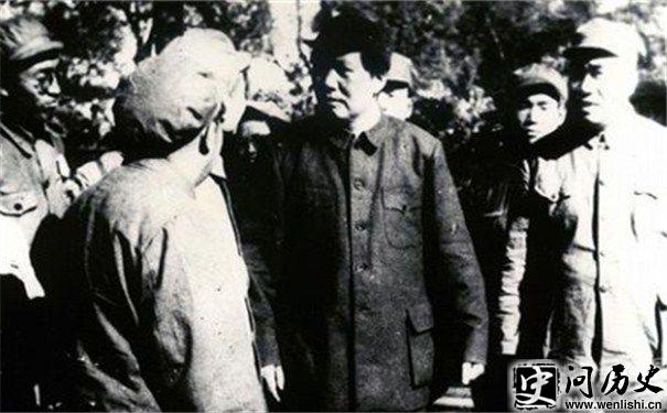 简约不失魅力最新女生短发时尚趋势分析