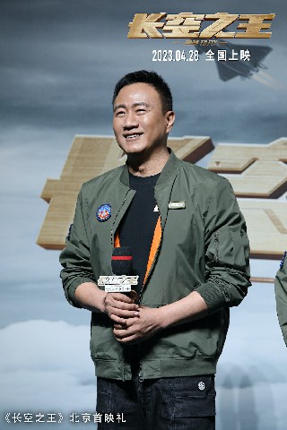 HAIRCUTS  CONVERSATIONS - 在发友俱乐部语言不再是障碍