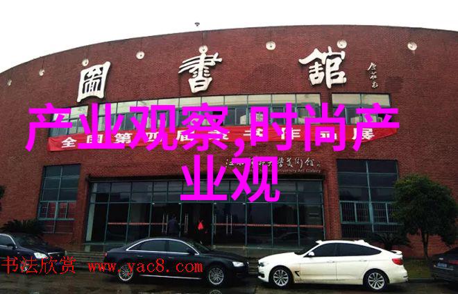 刚买的一件淡紫色卫衣不知道该怎么搭配裤子跟鞋子很头疼