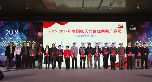 2023年懒人减龄发型女时尚生活轻松减龄