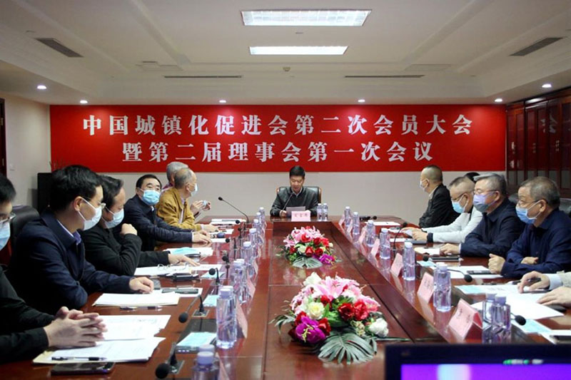 古风时尚指南教你如何搭配半扎半散发型服装