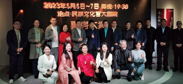 试驾未来风格预测2024年最可能流行的女性剪法