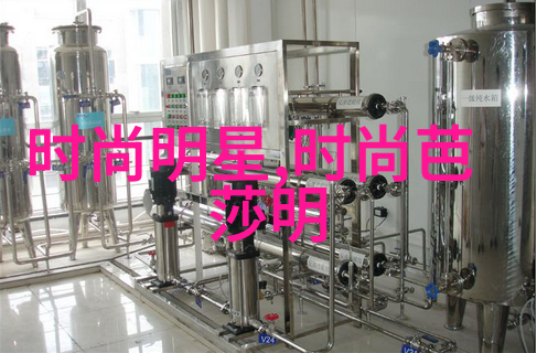 饭桌上张开腿让公看欧美片-家中不伦之夜饭桌上的隐秘影视享受