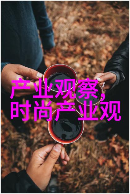 时尚潮流 - 逆袭卷发与短发拼接二零二二年的双重魅力