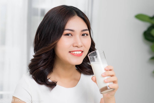 爱情迷雾中的糊涂婚一段不按常理出牌的甜蜜传奇