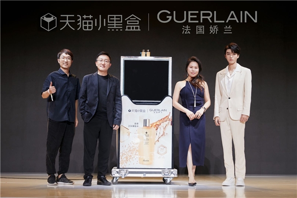 秋季男士时尚研究探索潮流搭配中的色彩与风格元素
