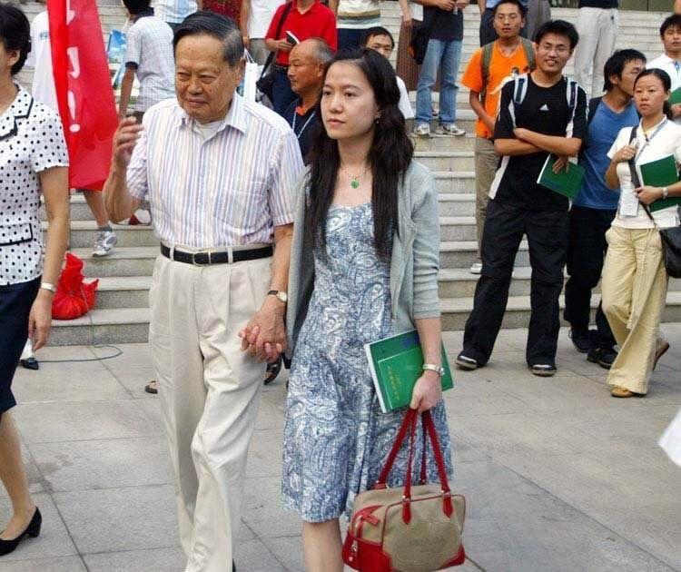 主题我是副局长你知道吗