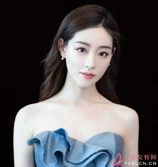流行发型女中短发减龄秘诀轻松变身青春模样