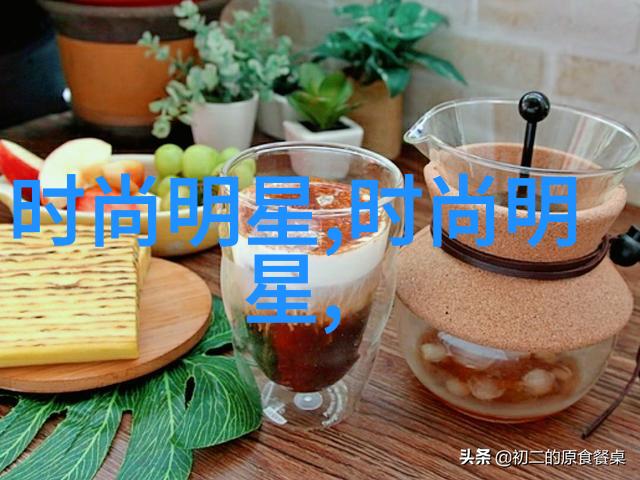 最近韩国剧情电影夜幕将至在北京大学百周年纪念讲堂举行首映礼戴锦华与王红卫共同推荐