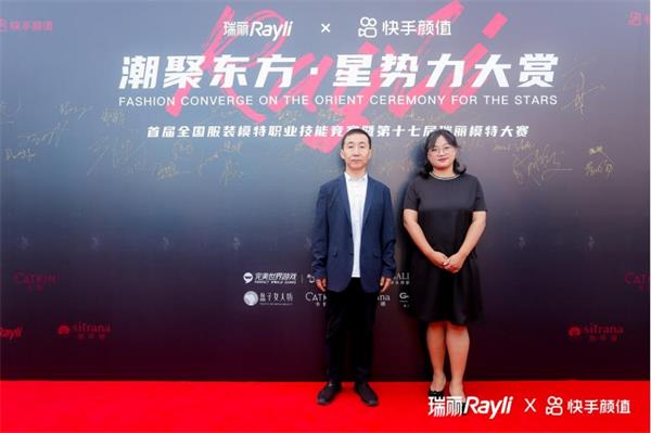 男生自我修剪头发技巧男孩自己剪头发的简单方法