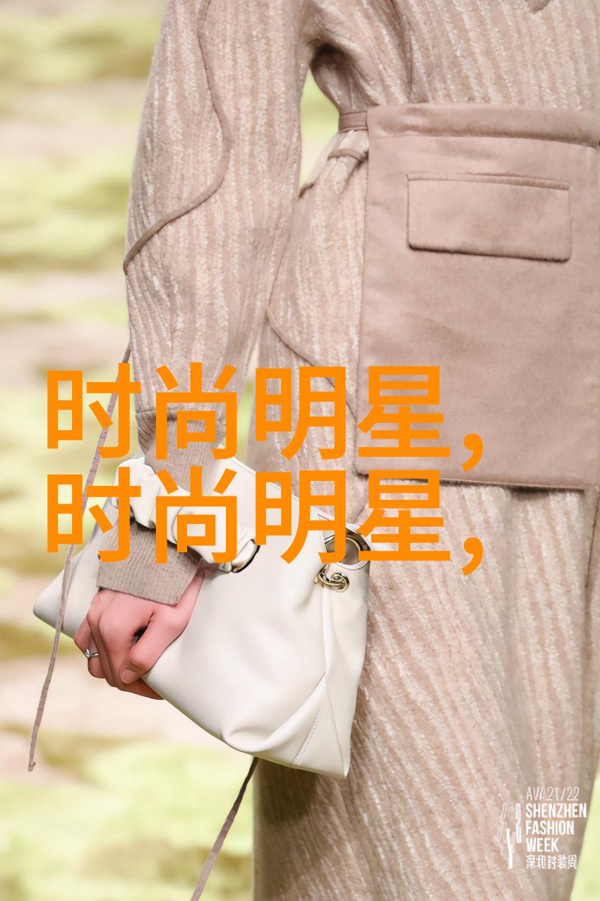 公交车轮下的人群