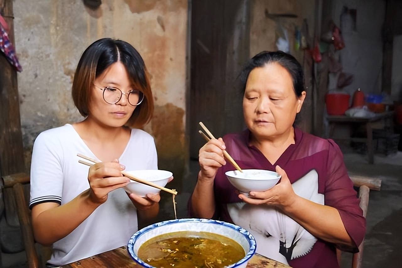 bibi - bibi的秘密花园揭秘全球最美小镇的故事