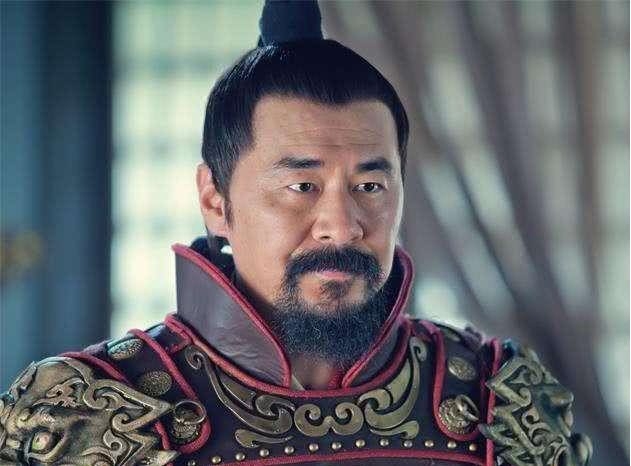 美发培训课程视频-精彩纷呈剖析时尚造型技巧与实用操作指导