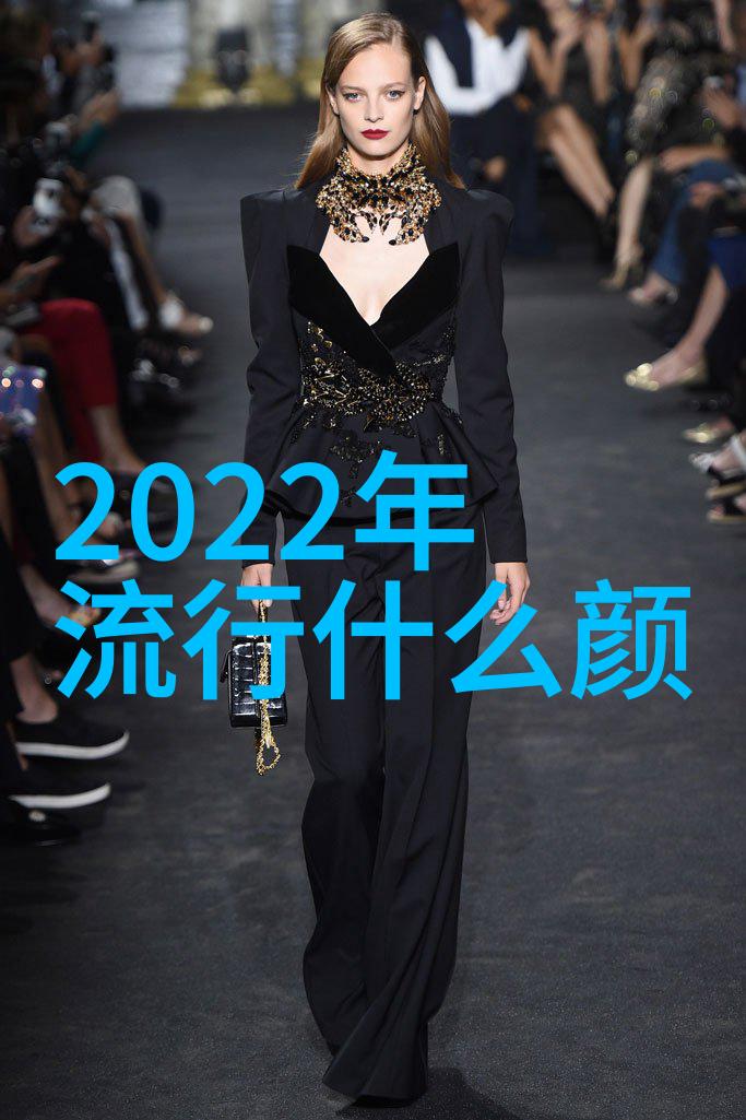 夜幕下的时尚谜局男装穿搭背后的秘密