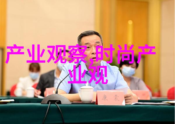 50岁女人最好看短发直发我也来尝试为什么这个年龄的女生选择简洁的短发