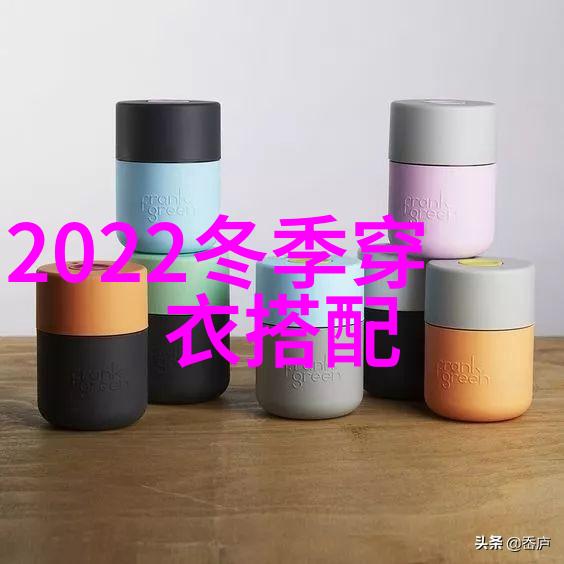 时尚界的经典之选女士中长发发型图片的艺术与魅力
