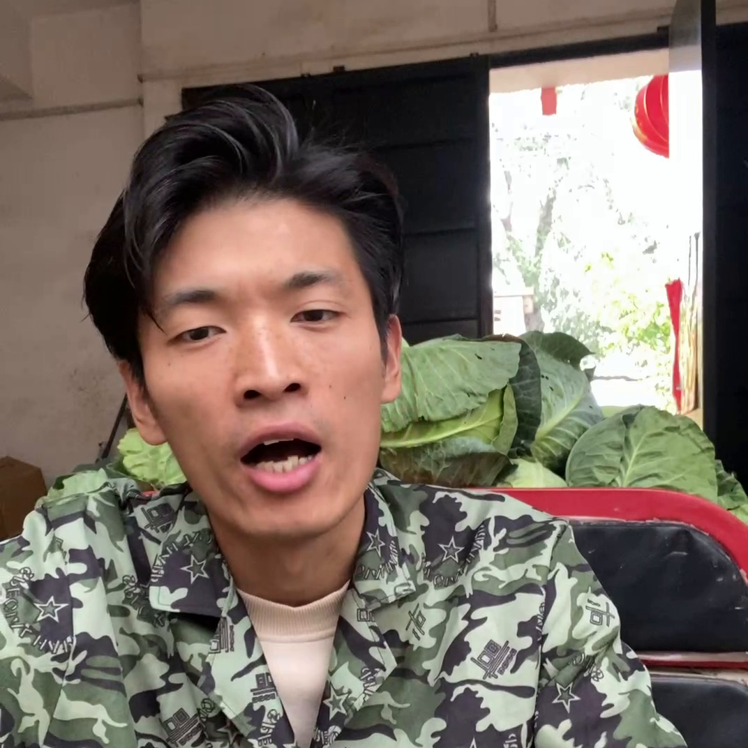 热带雨未删减版观看我把热带雨全片放到最大音量里感受那激烈的情感和震撼的画面