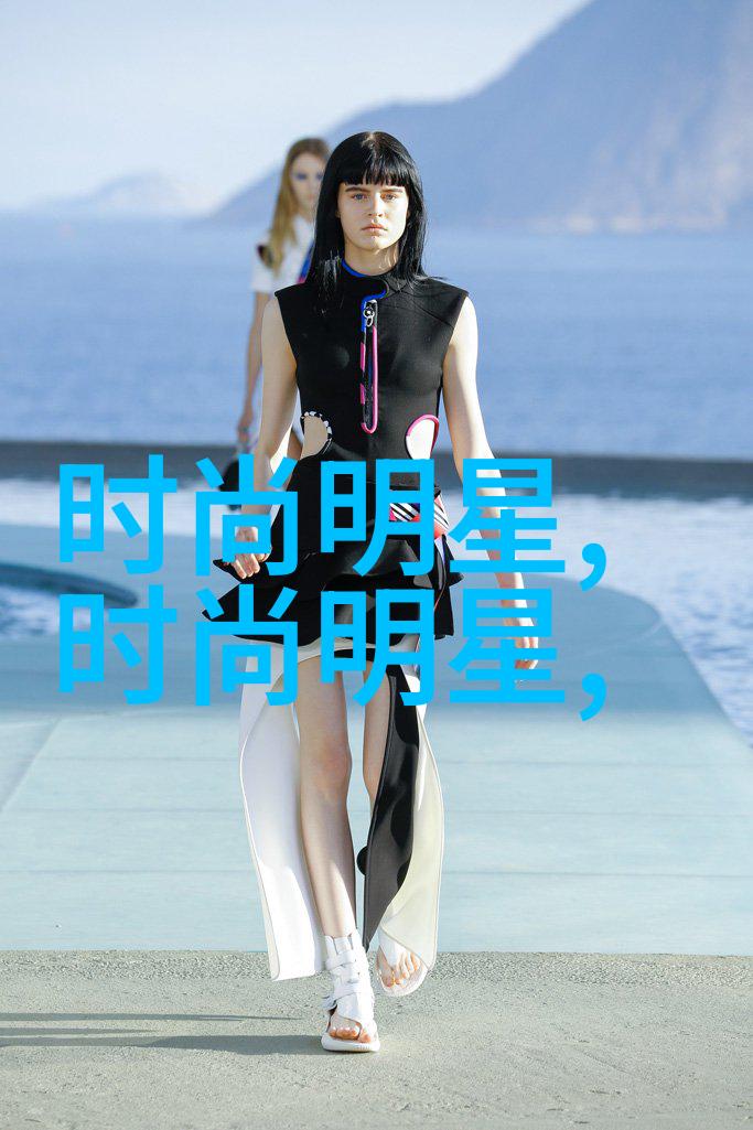 美发学校大师级圆脸波浪卷技巧让你的头发跳出画面