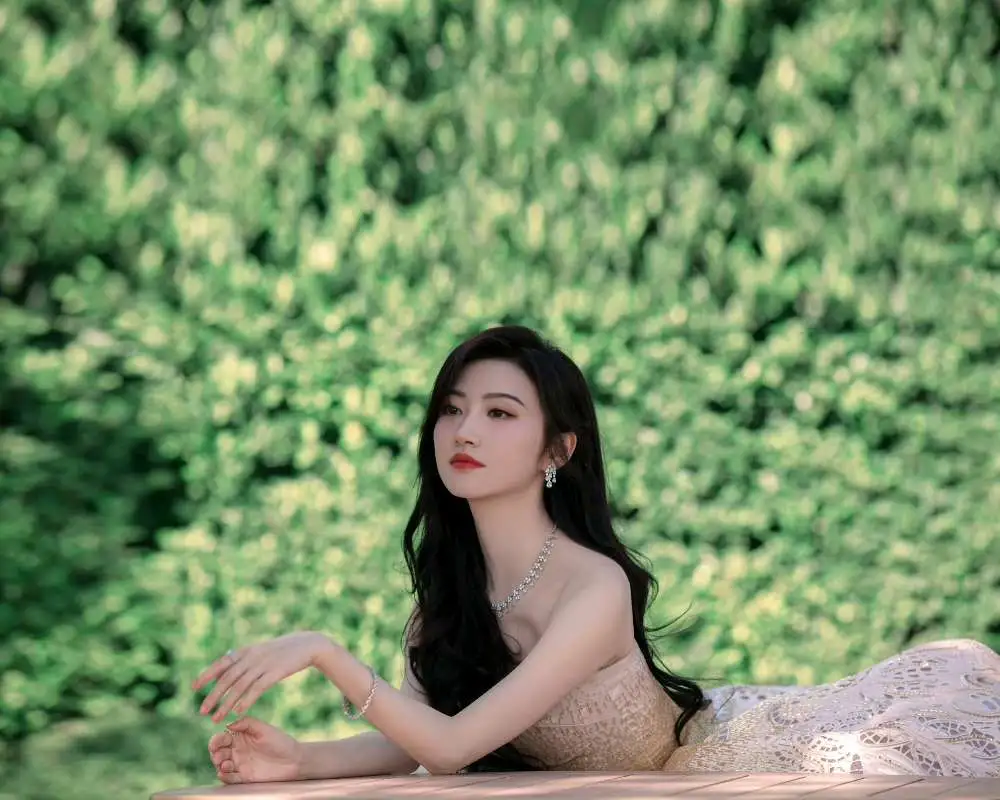 芭莎明星慈善夜是不是综艺_时尚芭莎明星慈善夜_明星芭莎慈善夜是哪天