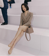 彩虹屁  乔妹不再黑她只是选择坦然淡然地面对